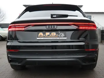 AUDI Q8 55 quattro competition-plus 2x S-Line Matrix
