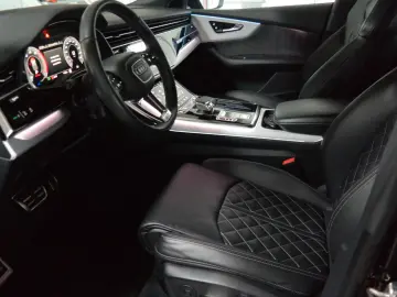 AUDI Q8 55 quattro competition-plus 2x S-Line Matrix