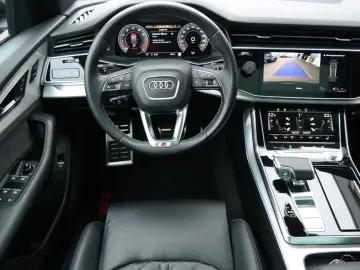 AUDI Q8 55 quattro competition-plus 2x S-Line Matrix