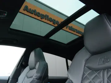 AUDI Q8 55 quattro competition-plus 2x S-Line Matrix