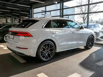 AUDI Q8 55 TFSI quattro S line Panorama AirSus B&O