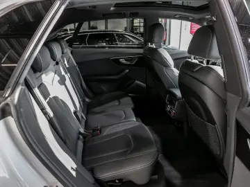 AUDI Q8 55 TFSI quattro S line Panorama AirSus B&O