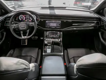AUDI Q8 55 TFSI quattro S line Panorama AirSus B&O