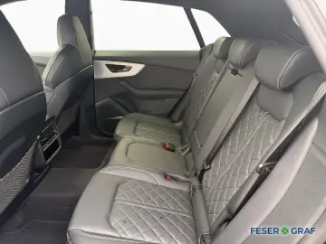 AUDI Q8 50 TDI qu. tiptr. - S line - PANO - AHK - B&O