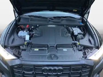 AUDI Q8 50TDI quattro HD Matrix LED Scheinwerfer  Nav