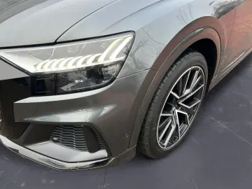 AUDI Q8 50 TDI quattro competition plus HD-Matrix AHK