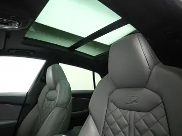 AUDI Q8 50 TDI 3 x S line AHK  Pano  Assist  HUD  B&O