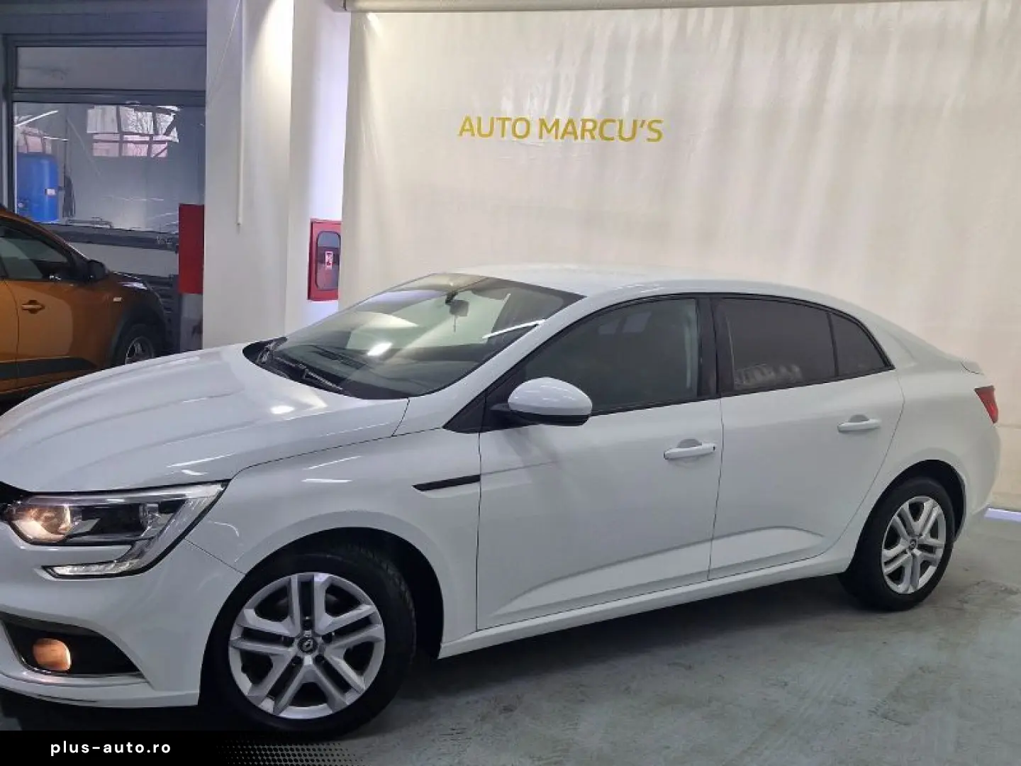 RENAULT MEGANE RFB LE2