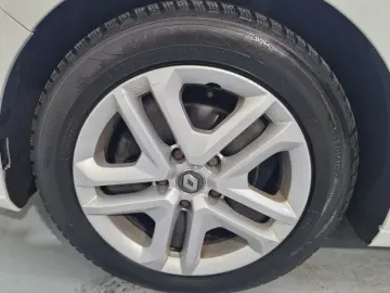 RENAULT MEGANE RFB LE2