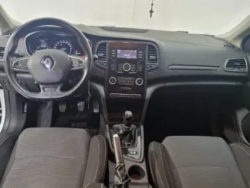 RENAULT MEGANE RFB LE2