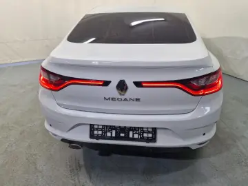 RENAULT MEGANE RFB LE2