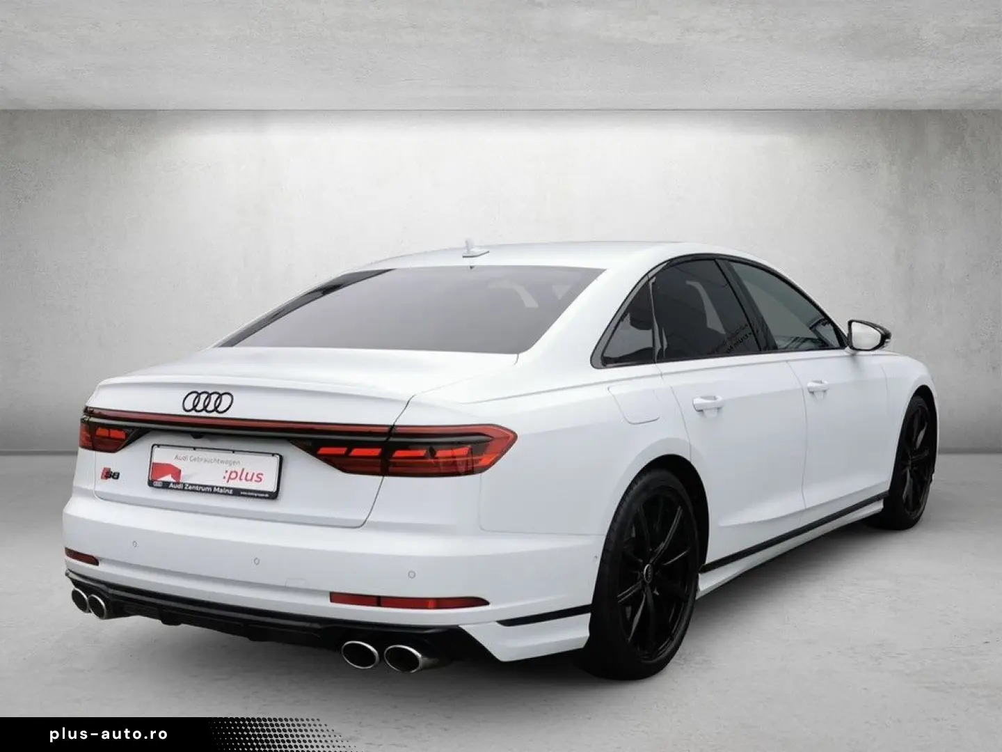 AUDI S8 TFSI tiptronic  PANO HUD AHK STANDHZG. SERVO