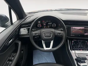 AUDI Q7 55 TFSI qu. Tiptr.  Matrix-LED Navi 360  20 Z