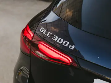 Mercedes Benz GLC 300d 4 Matic Burmaster Ventilatie