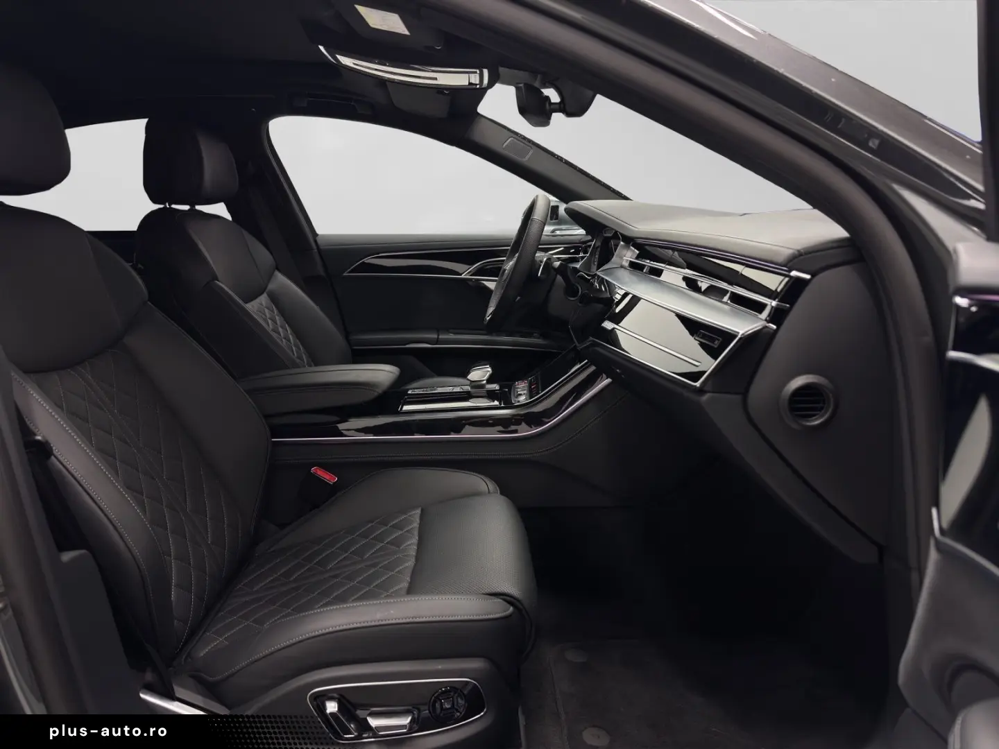 AUDI S8 LM21 PANO STANDH