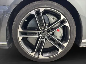 AUDI S8 LM21 PANO STANDH