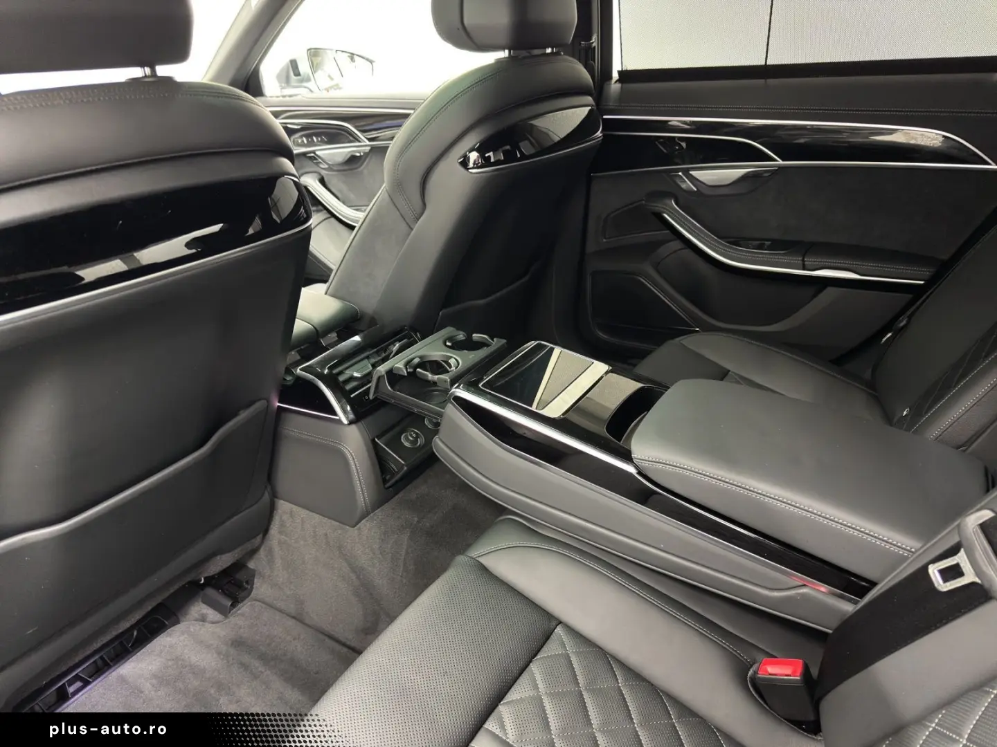 AUDI S8 LM21 PANO STANDH