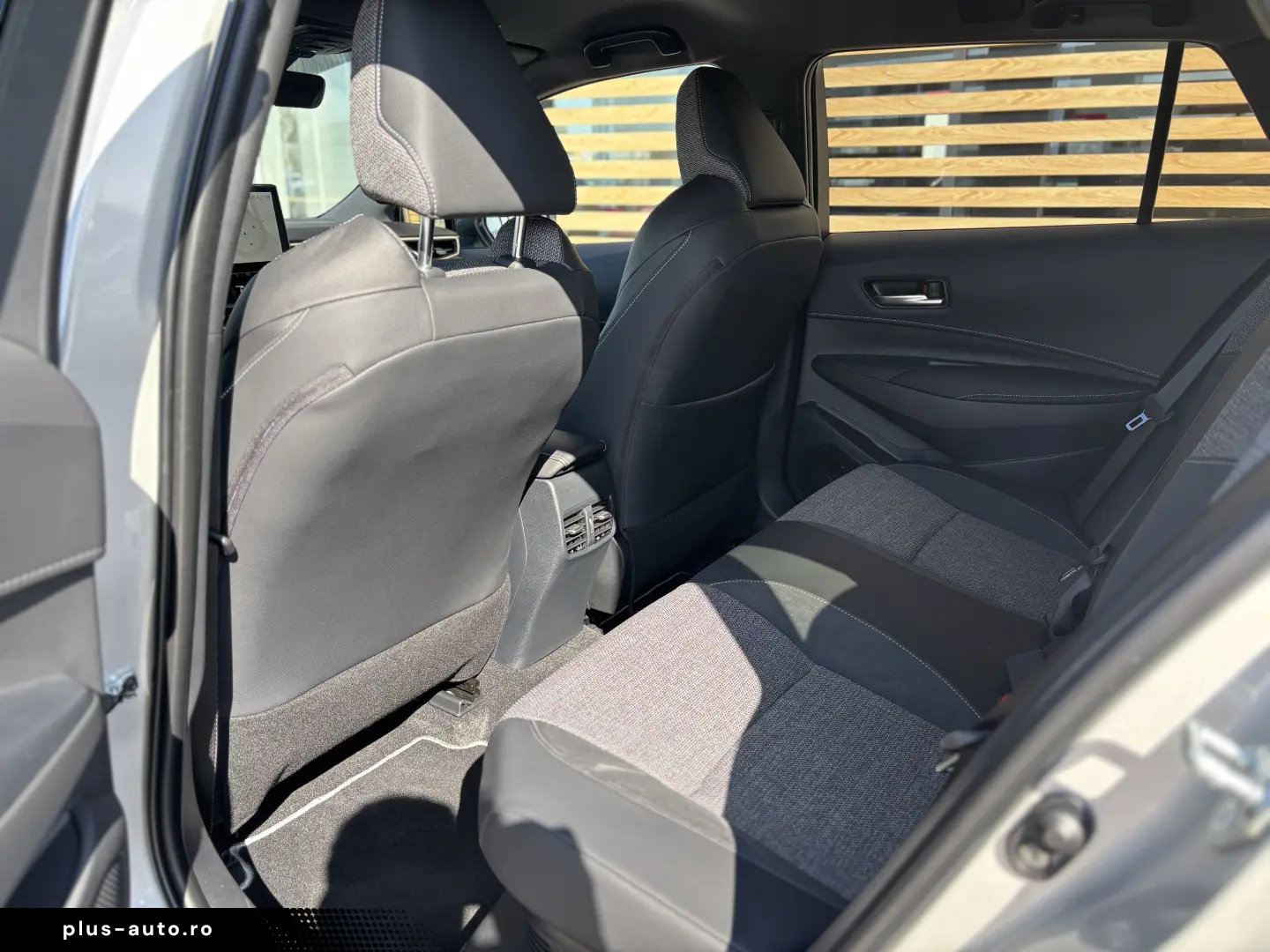 TOYOTA COROLLA TS 1.8 DYNAMIC  HEV