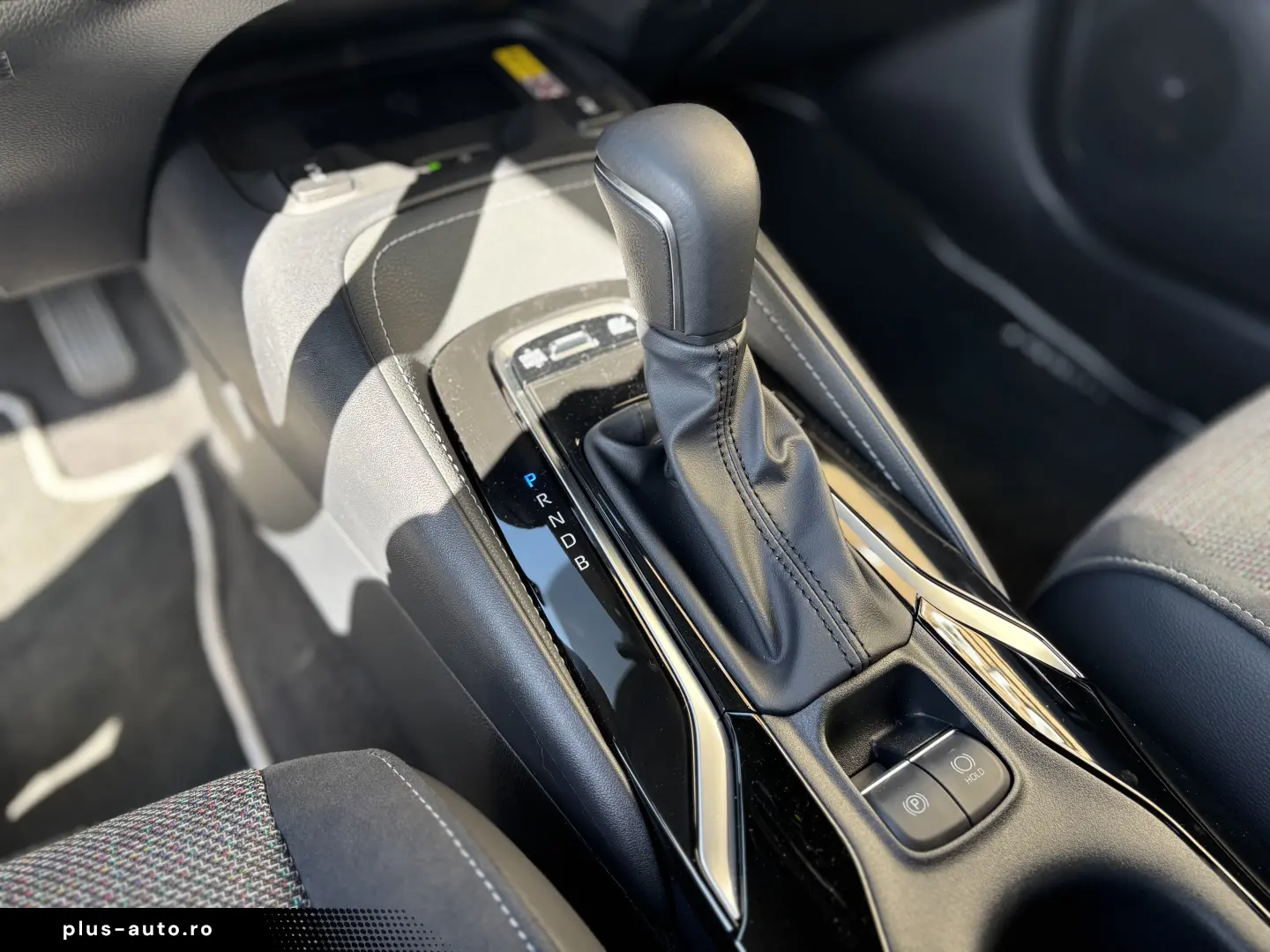 TOYOTA COROLLA TS 1.8 DYNAMIC  HEV