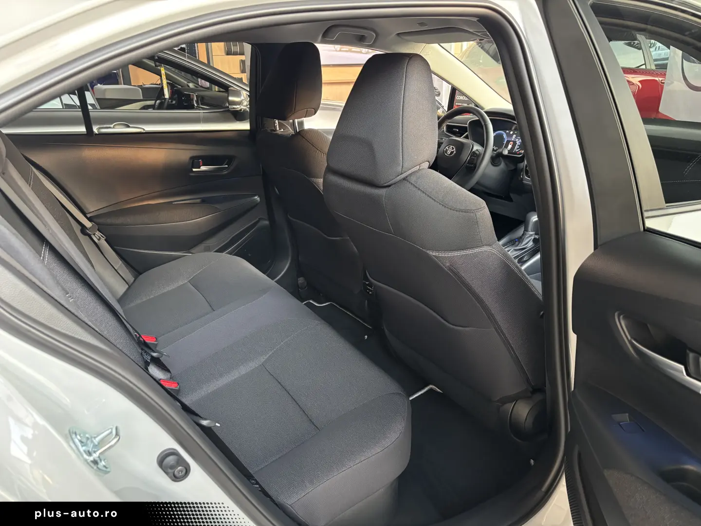 TOYOTA COROLLA SEDAN 1.8 HEV