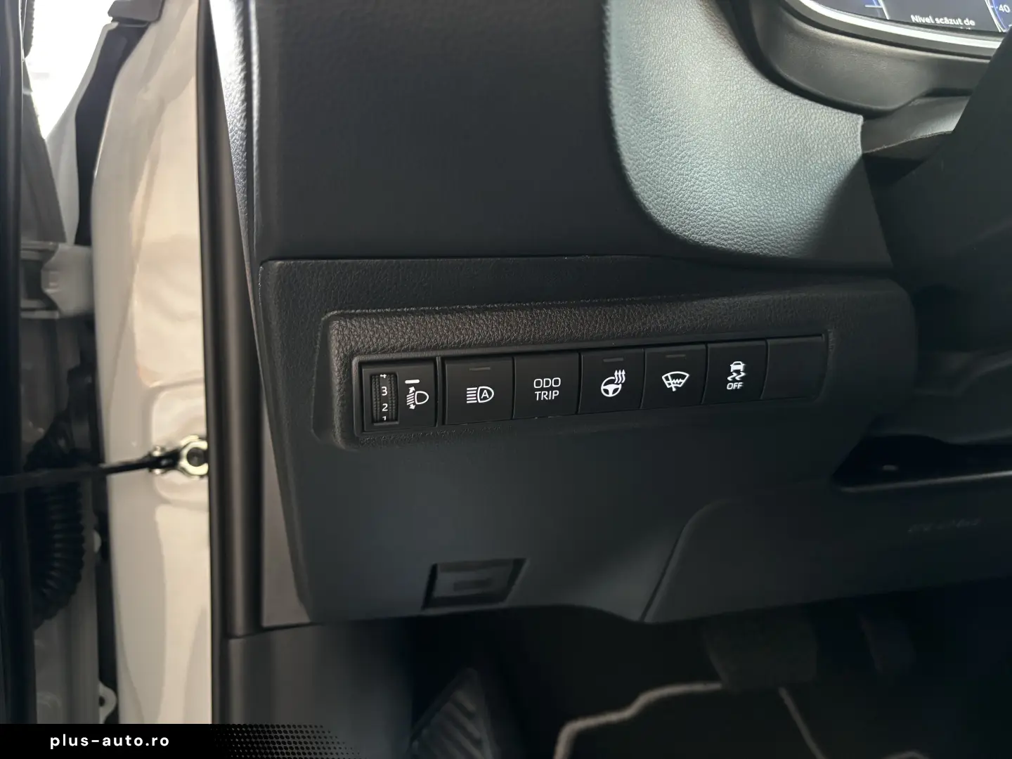 TOYOTA COROLLA SEDAN 1.8 HEV