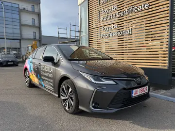 TOYOTA COROLLA SEDAN DYNAMIC 1.8 HEV