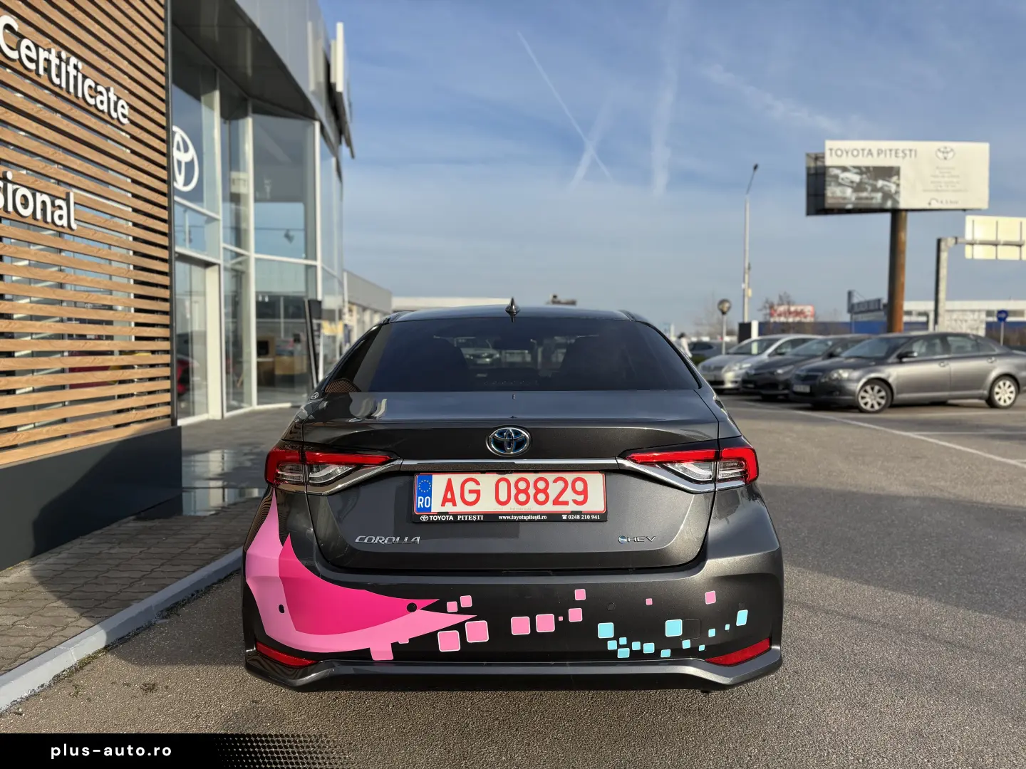 TOYOTA COROLLA SEDAN DYNAMIC 1.8 HEV