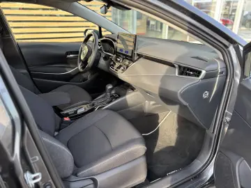 TOYOTA COROLLA SEDAN DYNAMIC 1.8 HEV