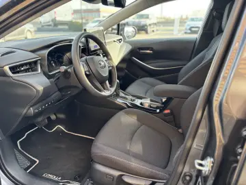 TOYOTA COROLLA SEDAN DYNAMIC 1.8 HEV