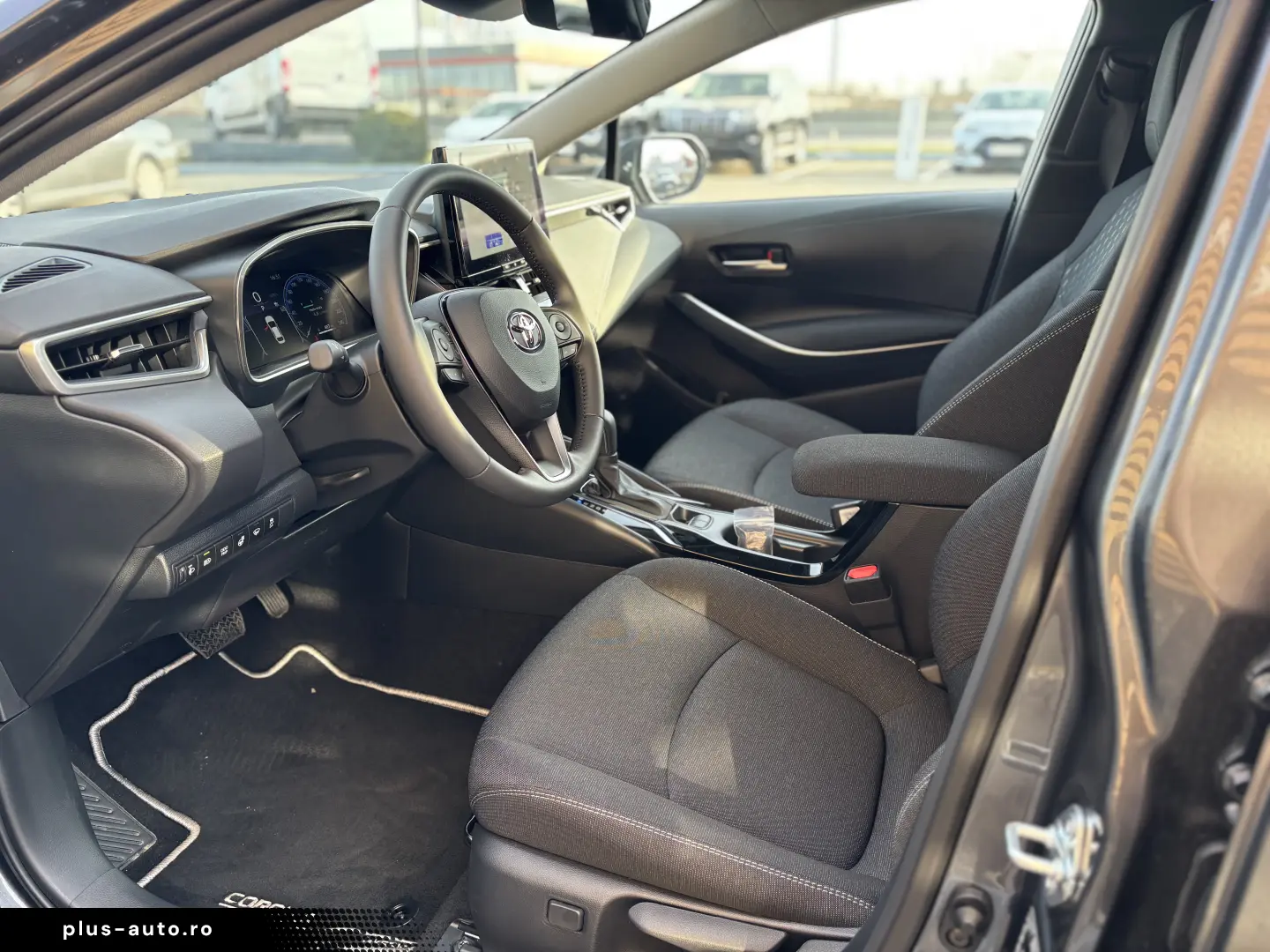 TOYOTA COROLLA SEDAN DYNAMIC 1.8 HEV