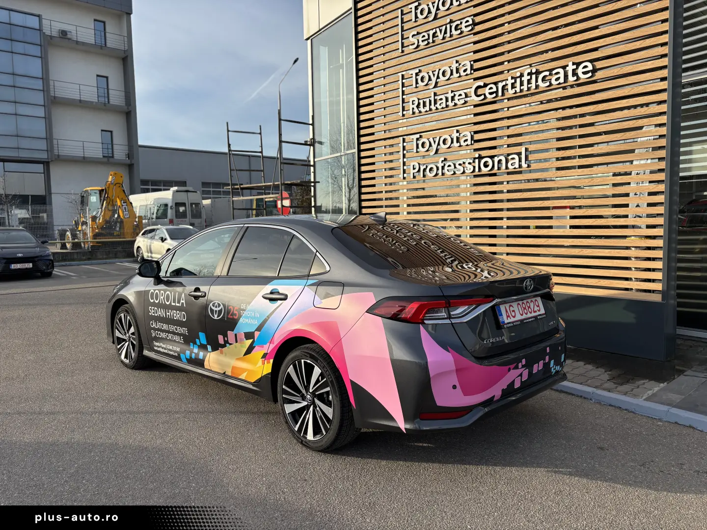 TOYOTA COROLLA SEDAN DYNAMIC 1.8 HEV