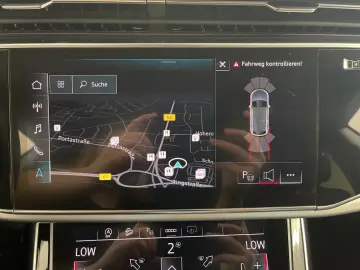 AUDI Q8 50 TDI qu. S line LED LM 23  Navi PDC vo hi T