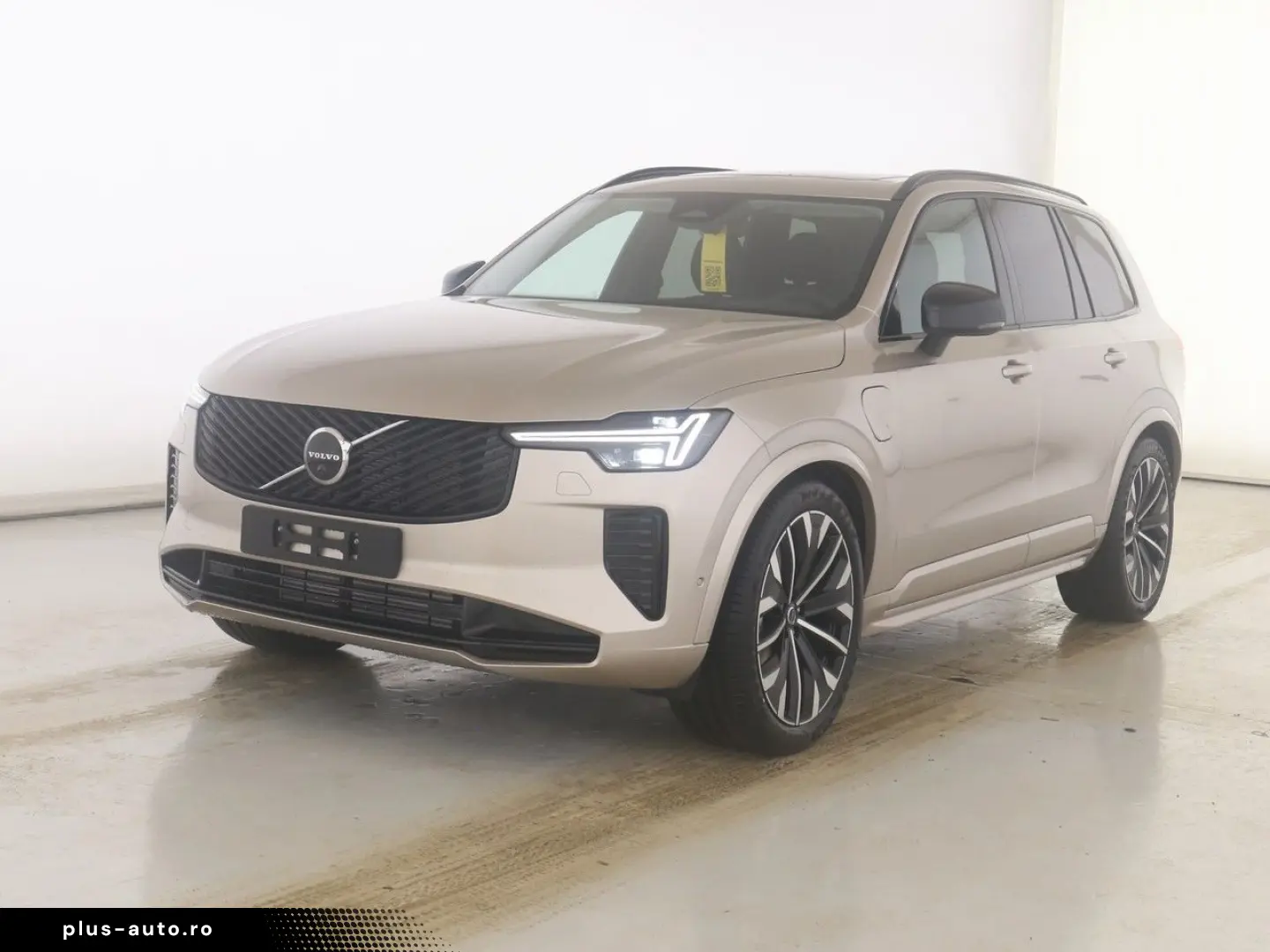 VOLVO XC90 T8 Plus Dark Plug-In Hybrid LuftFw  SD 360
