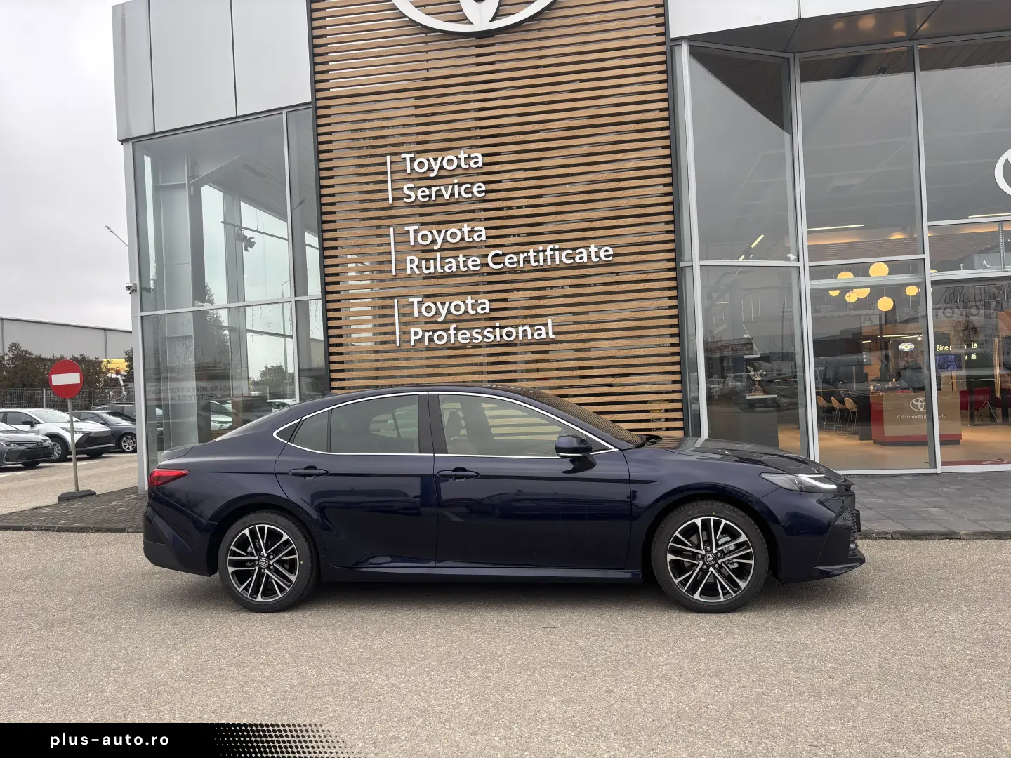 TOYOTA CAMRY 2.5 HEV EXECUTIVE