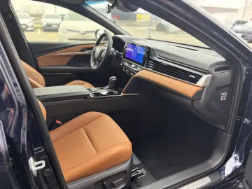 TOYOTA CAMRY 2.5 HEV EXECUTIVE