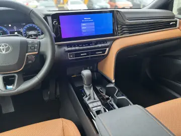 TOYOTA CAMRY 2.5 HEV EXECUTIVE