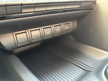 TOYOTA C-HR 2.0 HEV DYNAMIC