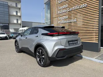 TOYOTA C-HR 2.0 HEV DYNAMIC