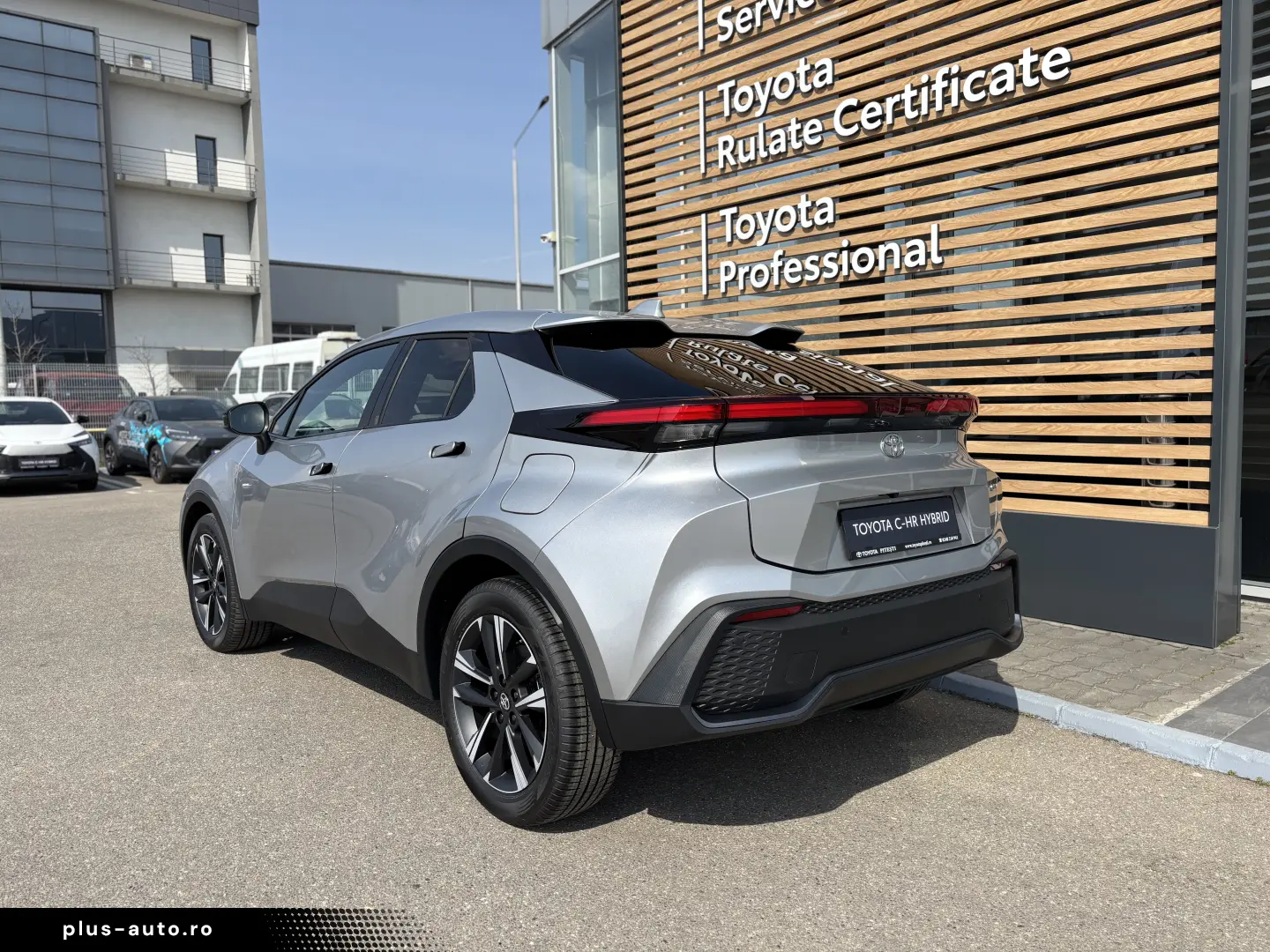 TOYOTA C-HR 2.0 HEV DYNAMIC
