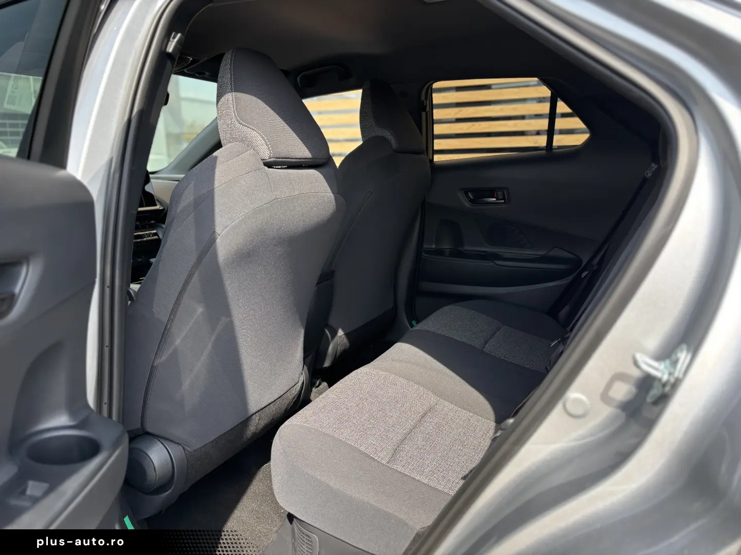 TOYOTA C-HR 2.0 HEV DYNAMIC