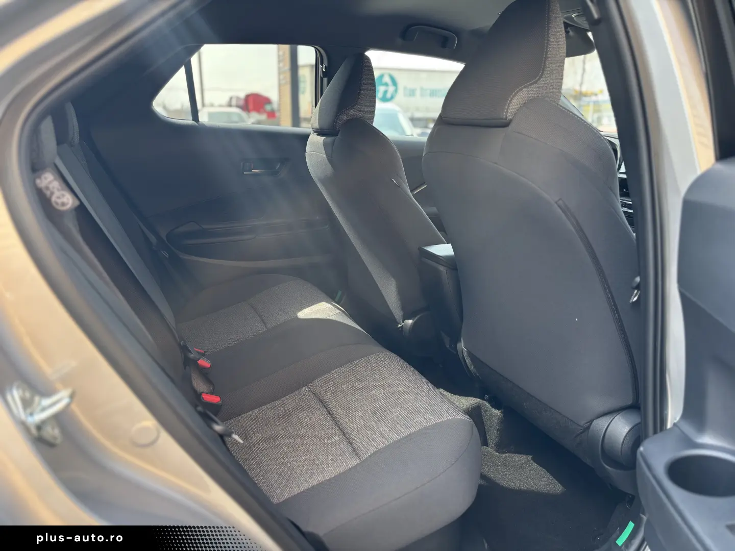 TOYOTA C-HR 2.0 HEV DYNAMIC