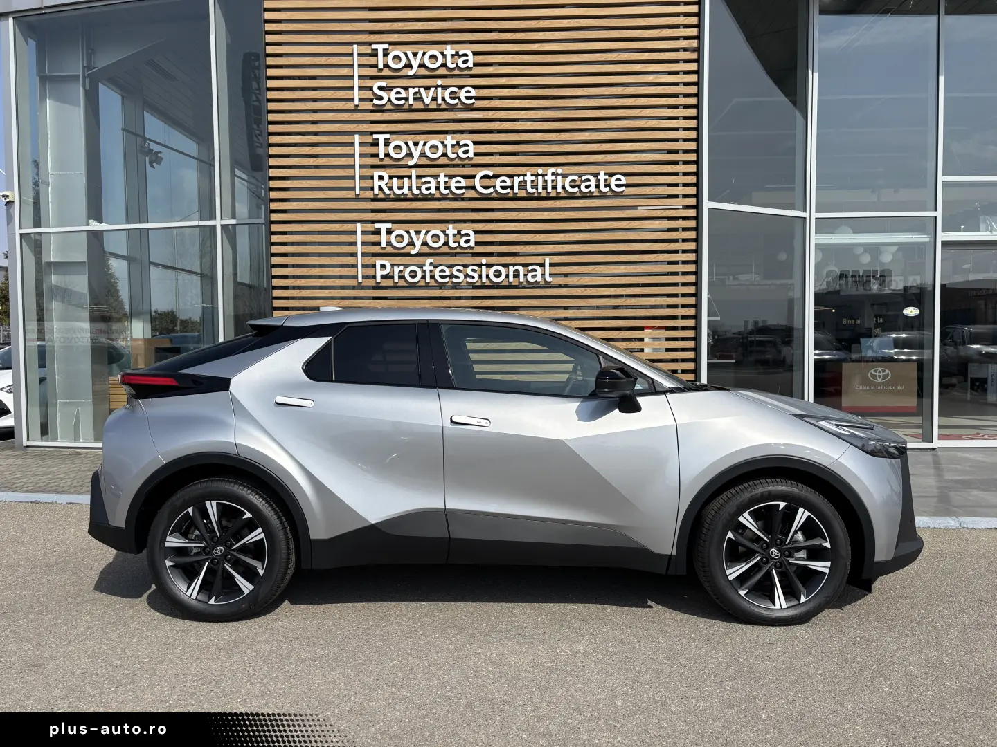 TOYOTA C-HR 2.0 HEV DYNAMIC
