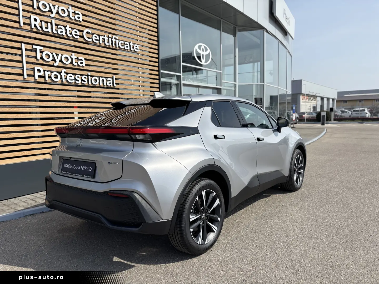 TOYOTA C-HR 2.0 HEV DYNAMIC