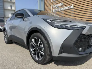 TOYOTA C-HR 2.0 HEV DYNAMIC