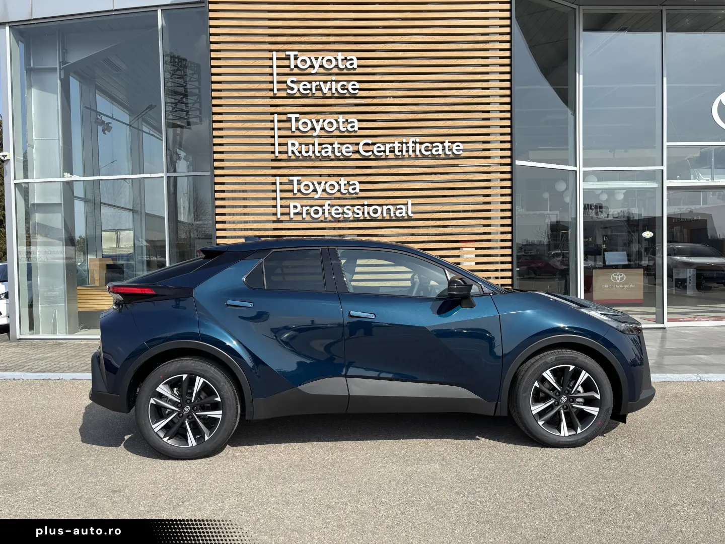 TOYOTA C-HR 1.8 HEV DYNAMIC