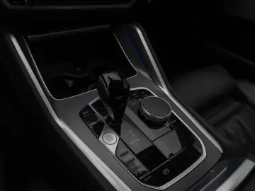 BMW X6 xD40d M Sport Individual Panorama H K HUD AHK