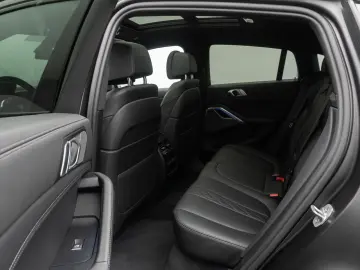 BMW X6 xD40d M Sport Individual Panorama H K HUD AHK