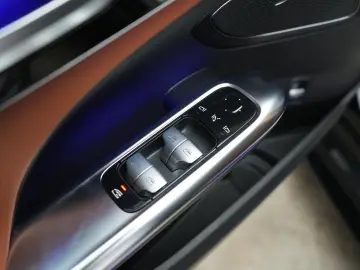 Mercedes-Benz C 220 d 9G-Tronic AMG Leder Distronic