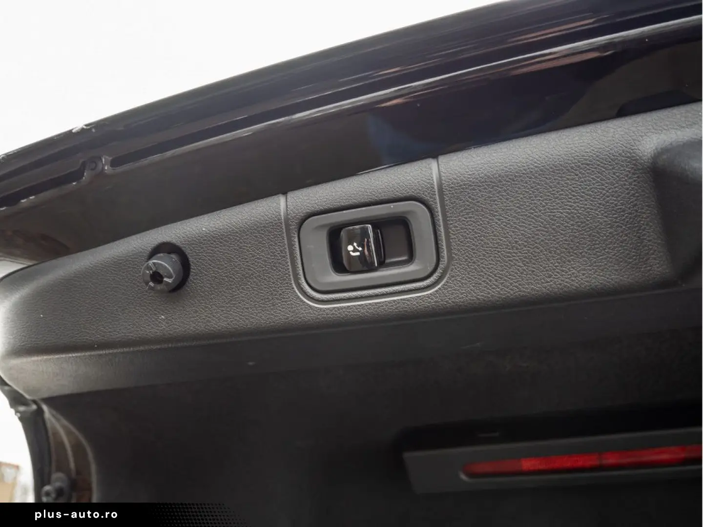 MERCEDES-BENZ E 200 AMG Sport Advanced AHK Distr. LE&hellip;