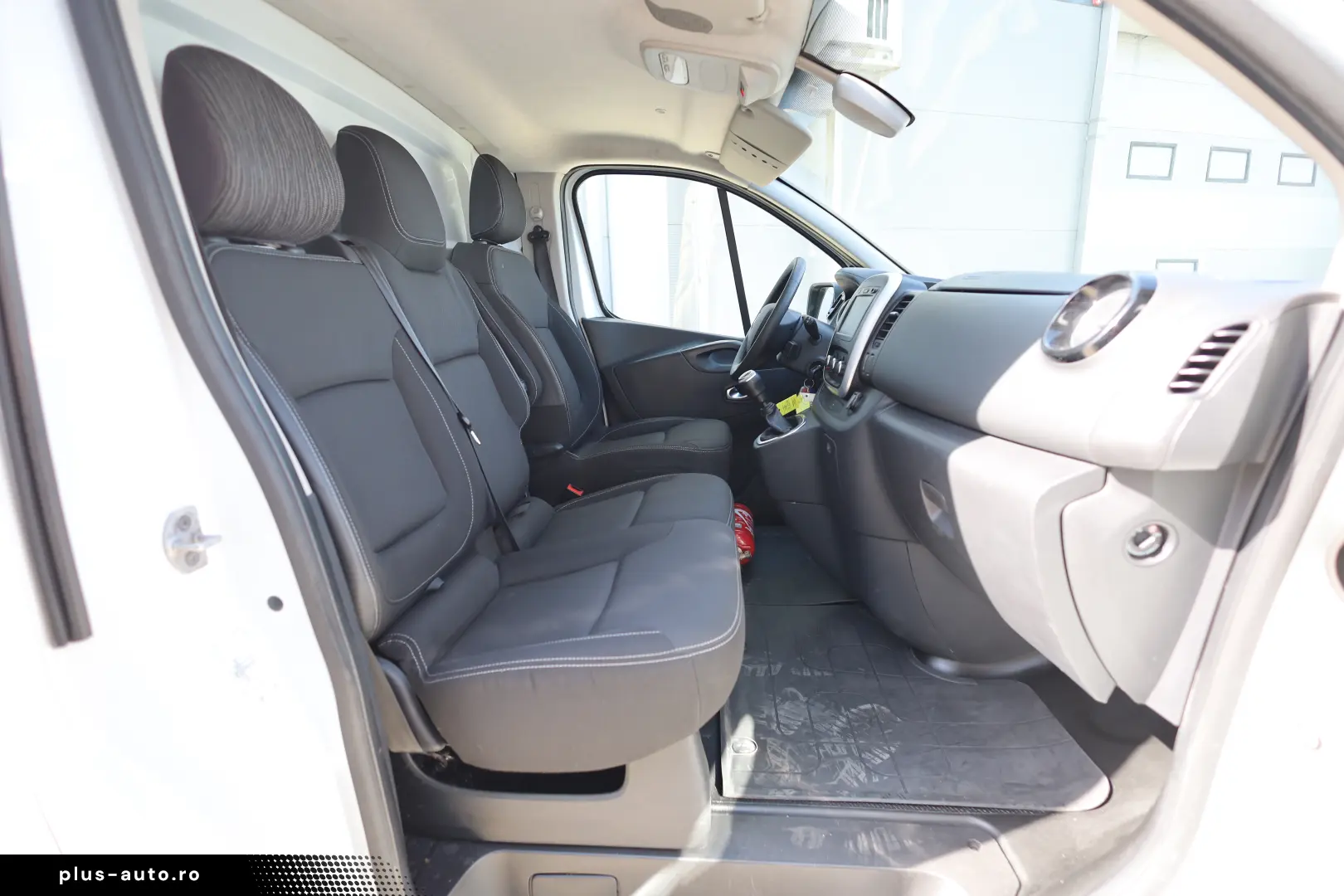 Renault Trafic L2H2 2.0D 145CP